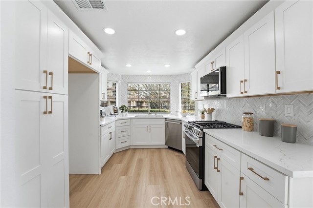 Detail Gallery Image 15 of 40 For 21 Pasada Valiente, Rancho Santa Margarita,  CA 92688 - 3 Beds | 2 Baths