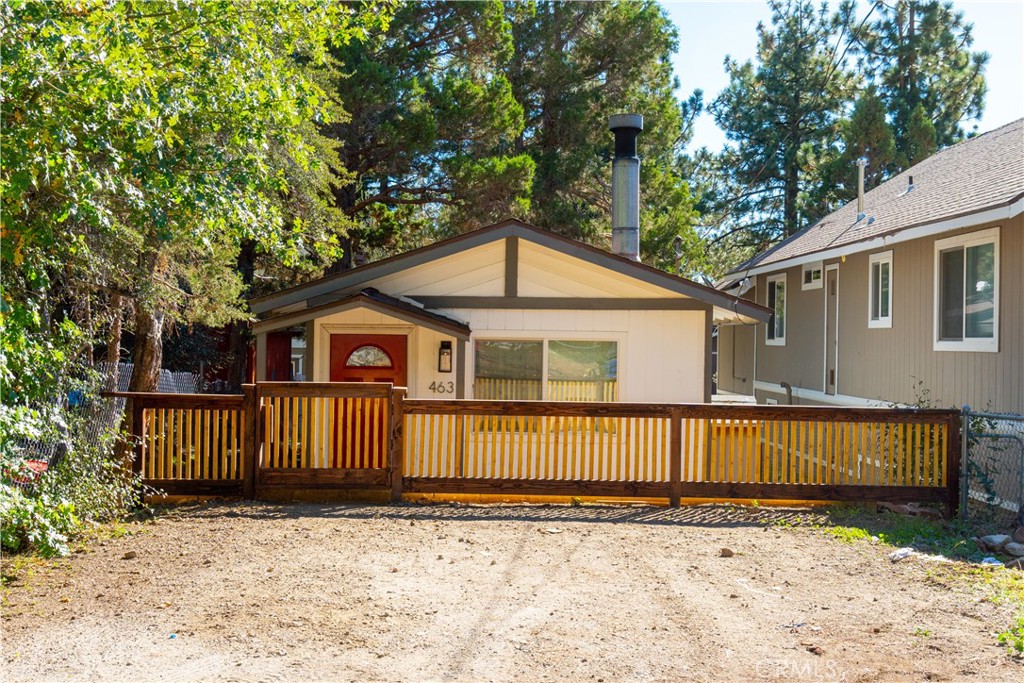 463 Cedar Lane, Sugar Loaf, CA 92386
