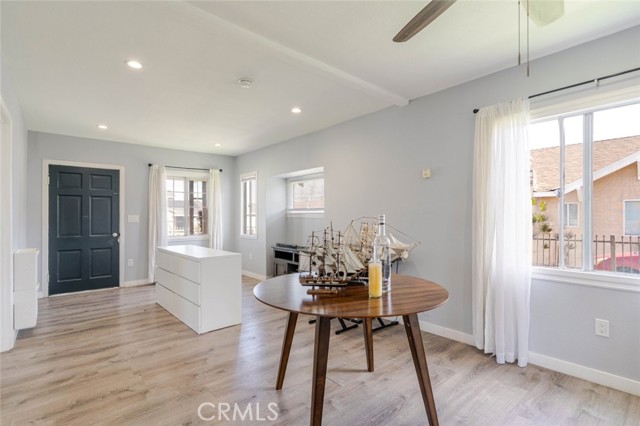 Detail Gallery Image 9 of 28 For 1100 W 103rd St, Los Angeles,  CA 90044 - 2 Beds | 1 Baths