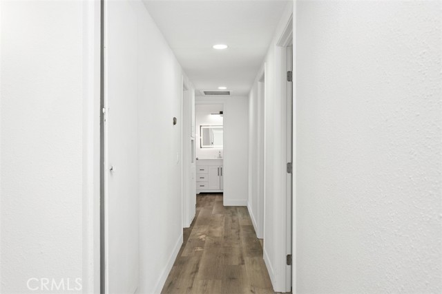 Detail Gallery Image 14 of 28 For 913 S Diamond, Santa Ana,  CA 92704 - 5 Beds | 2 Baths