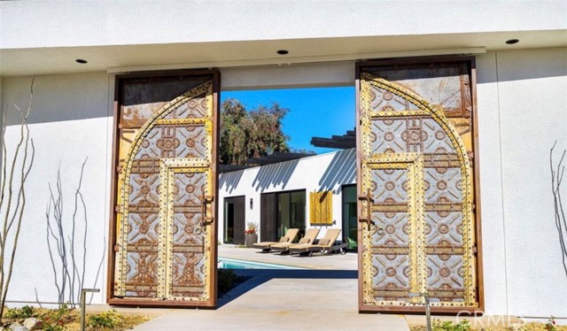 400 W Santa Catalina, Palm Springs, CA 92262