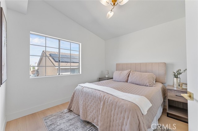 Image 18 of 33 For 17837 Autry Court