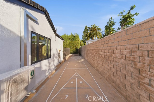 Detail Gallery Image 38 of 48 For 19510 Merridy, Northridge,  CA 91324 - 6 Beds | 6/1 Baths