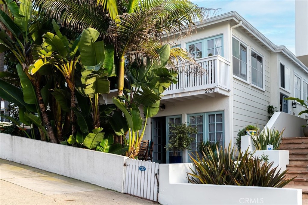 220 29th Street — Traditional