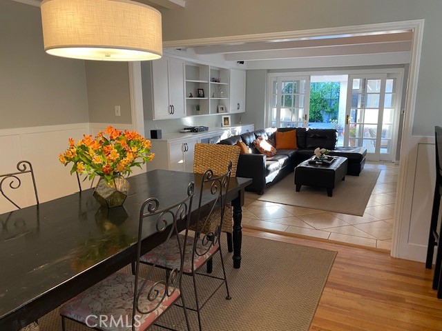 4125 Bakman Avenue, Studio City CA: https://media.crmls.org/medias/06303067-dc34-4a6d-b14e-44d937a893a7.jpg