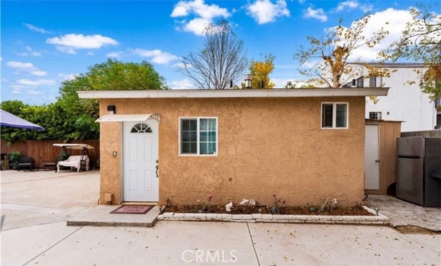 7327 N Loma Verde Avenue, Canoga Park CA: https://media.crmls.org/medias/06306b89-6e09-465a-a41e-1ccd34e52742.jpg