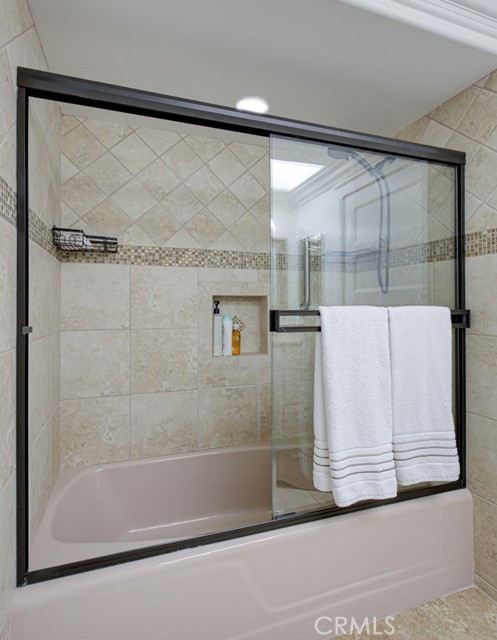 Detail Gallery Image 19 of 29 For 668 via Mendoza #Q,  Laguna Woods,  CA 92637 - 2 Beds | 2 Baths