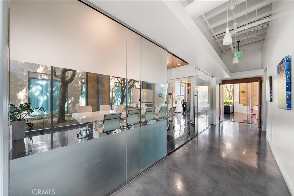 MLS #OC25143028 img 18