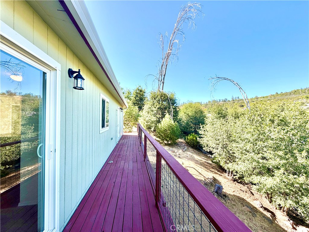 https://media.crmls.org/medias/063252f2-19ff-4bda-b269-9ab7a6ebe1dc.jpg?preset=X-Large