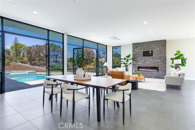 1912 Edgefair Lane, Redlands CA: https://media.crmls.org/medias/06329e20-e20b-4db8-b13f-f68c48ca9fa6.jpg