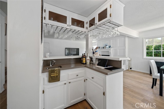 Detail Gallery Image 24 of 53 For 4420 Conchita, Tarzana,  CA 91356 - 4 Beds | 3 Baths