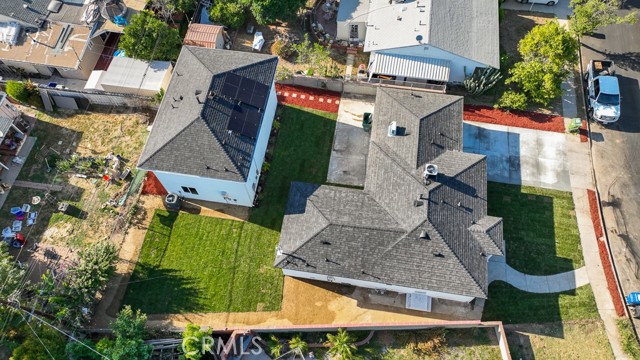 7719 Nestle Avenue, Reseda CA: https://media.crmls.org/medias/0633fad7-ea5d-40c6-b50c-2ddf60b7c8cd.jpg