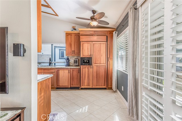 Detail Gallery Image 11 of 29 For 5262 Spring View, Banning,  CA 92220 - 4 Beds | 2 Baths