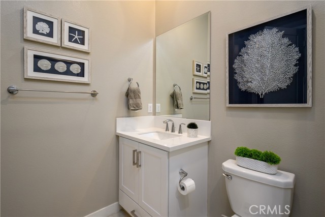 Detail Gallery Image 30 of 47 For 413 Transport, Tustin,  CA 92782 - 4 Beds | 4 Baths