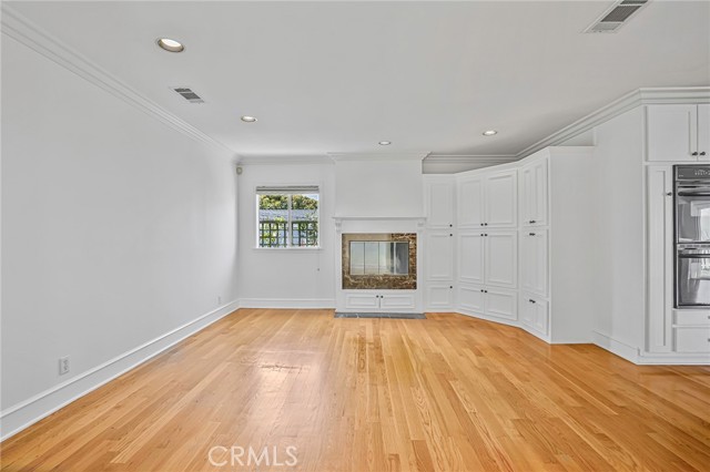 Detail Gallery Image 9 of 20 For 117 Paseo De Granada, Redondo Beach,  CA 90277 - 4 Beds | 3 Baths