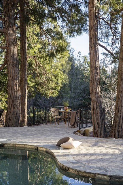 Detail Gallery Image 26 of 32 For 183 Chipmunk, Lake Arrowhead,  CA 92352 - 6 Beds | 5/1 Baths