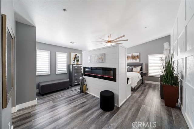 15583 N Peak Lane, Fontana CA: https://media.crmls.org/medias/0636e688-37fc-4309-a942-2eac0a516b5a.jpg