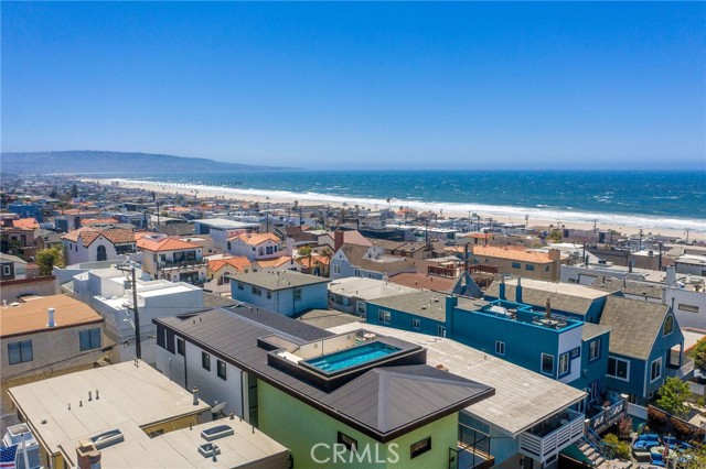 322 30th Street, Hermosa Beach, California 90254, 3 Bedrooms Bedrooms, ,4 BathroomsBathrooms,Residential,Sold,30th,SB21117706