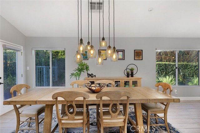 24632 Stagg Street, West Hills CA: https://media.crmls.org/medias/0637c620-b6ce-4ccb-a7e2-c49868372f00.jpg