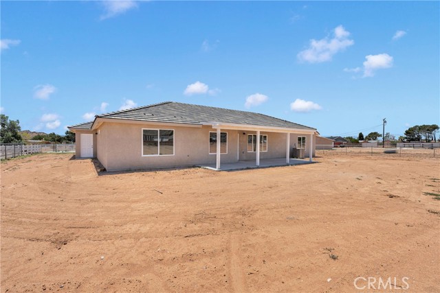 20020 Symeron Road, Apple Valley CA: https://media.crmls.org/medias/06385602-d21f-42ae-a602-52e6385589e5.jpg