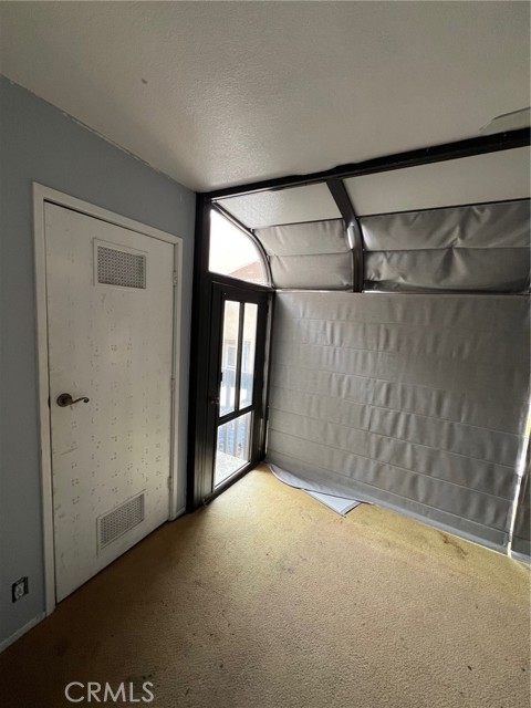 Detail Gallery Image 18 of 26 For 82 Avalon Terrace Rd, Avalon,  CA 90704 - 3 Beds | 2 Baths