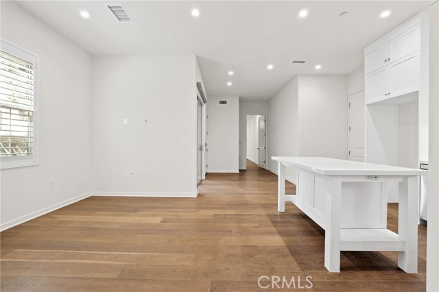 Detail Gallery Image 9 of 31 For 753 Spring Gdn, Irvine,  CA 92618 - 2 Beds | 2 Baths