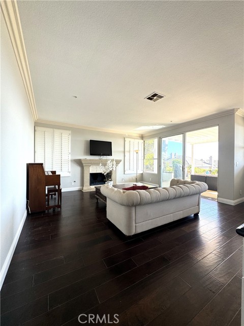 2305 Via Zafiro, San Clemente CA: https://media.crmls.org/medias/06392f6e-1bd2-49d2-978f-1f8a574f62cc.jpg