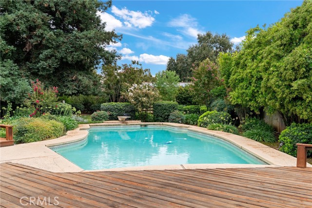 55 Roseanna Court, Chico CA: https://media.crmls.org/medias/06398fba-eaca-4a89-a78a-206d7418494f.jpg