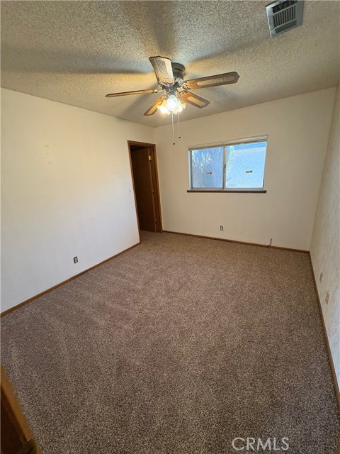 Detail Gallery Image 15 of 32 For 13925 Burning Tree Dr, Victorville,  CA 92395 - 3 Beds | 2 Baths