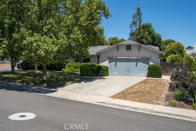 Detail Gallery Image 2 of 31 For 270 Quarterhorse Ln, Paso Robles,  CA 93446 - 3 Beds | 2 Baths