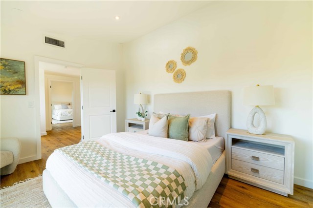 Detail Gallery Image 19 of 50 For 4300 Camello Rd, Woodland Hills,  CA 91364 - 4 Beds | 2/1 Baths