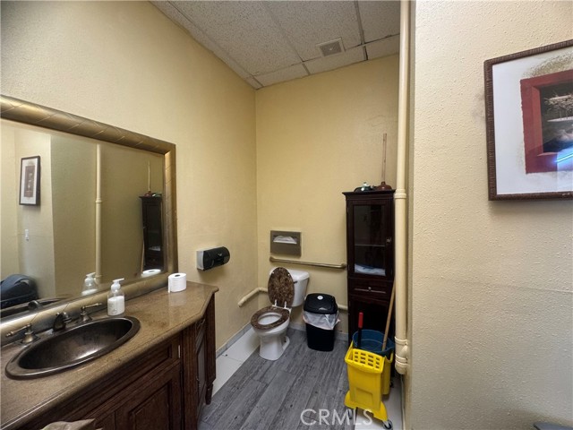 12115 Carson St, Hawaiian Gardens CA: https://media.crmls.org/medias/063ca36e-952e-4858-bfaa-d6a1741986d4.jpg