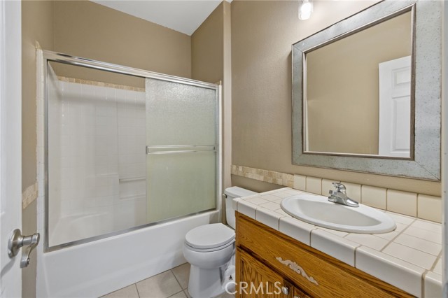 Detail Gallery Image 17 of 38 For 1576 Castle Way, Lemoore,  CA 93245 - 3 Beds | 2 Baths