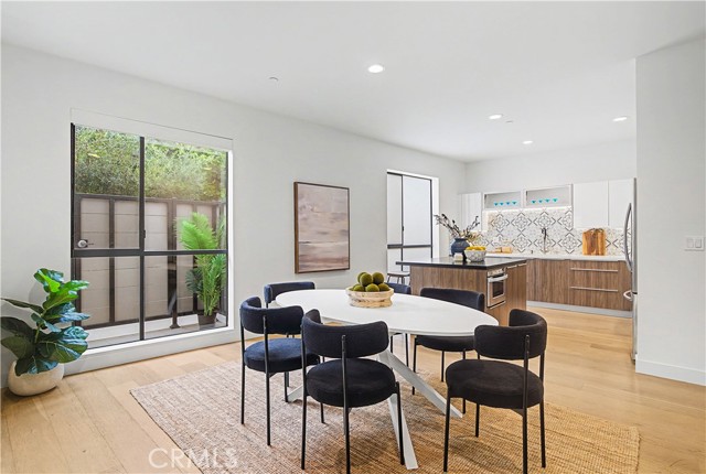 Detail Gallery Image 7 of 31 For 3981 Moore St #101,  Los Angeles,  CA 90066 - 2 Beds | 2 Baths