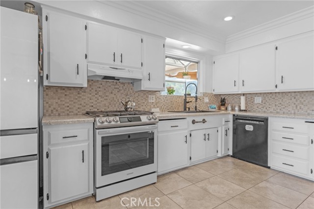 Detail Gallery Image 21 of 74 For 20660 Bell Ave, Nuevo,  CA 92567 - 4 Beds | 3 Baths