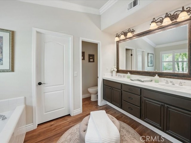 Detail Gallery Image 43 of 55 For 27718 Heartwood Ct, Valencia,  CA 91354 - 3 Beds | 3 Baths