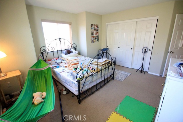 Detail Gallery Image 27 of 49 For 1227 Ayris Ave, Palmdale,  CA 93550 - 5 Beds | 2/1 Baths