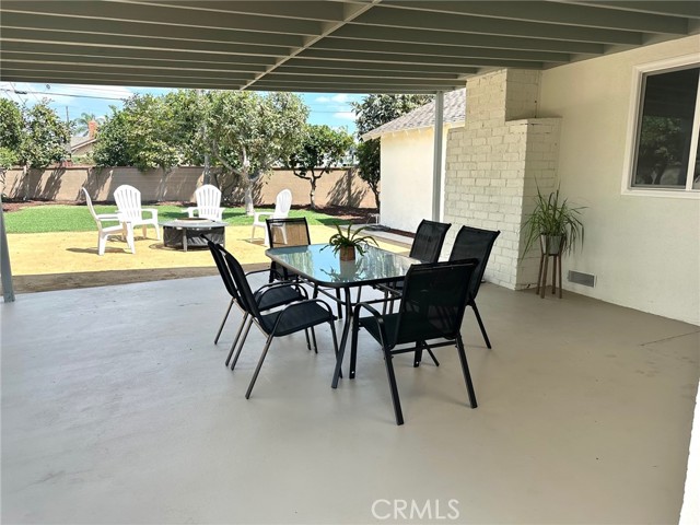 1305 S Westchester Drive, Anaheim CA: https://media.crmls.org/medias/063ea485-f219-46cb-b4dd-9ed37ceec995.jpg