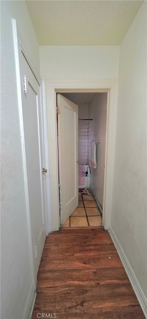 Detail Gallery Image 18 of 23 For 1249 1251 W 39th St, Los Angeles,  CA 90037 - – Beds | – Baths