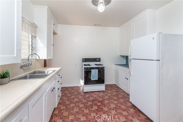 Detail Gallery Image 11 of 35 For 427 S Orchard, Burbank,  CA 91506 - 2 Beds | 1/1 Baths