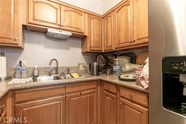 6923 Ben Avenue, North Hollywood CA: https://media.crmls.org/medias/063fc573-9473-487c-9231-1491bdb2d4ab.jpg