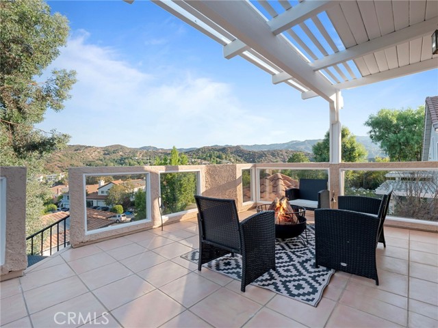 Image 33 of 75 For 24512 Skyridge Drive