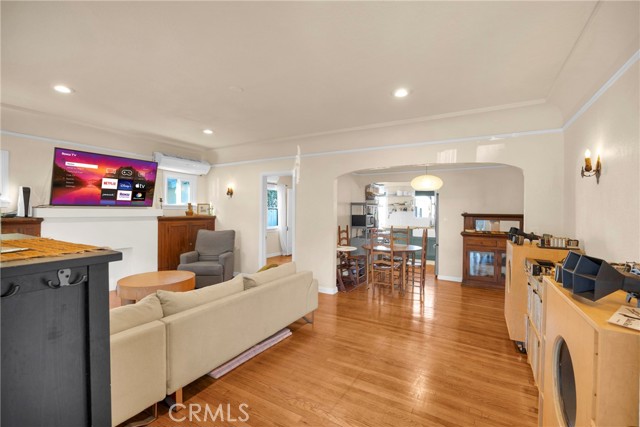 Detail Gallery Image 8 of 54 For 225 E 56th St, Long Beach,  CA 90805 - 3 Beds | 2 Baths
