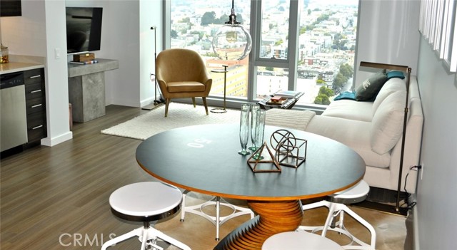 Detail Gallery Image 10 of 75 For 100 Van Ness Ave #2811,  San Francisco,  CA 94102 - 1 Beds | 1 Baths