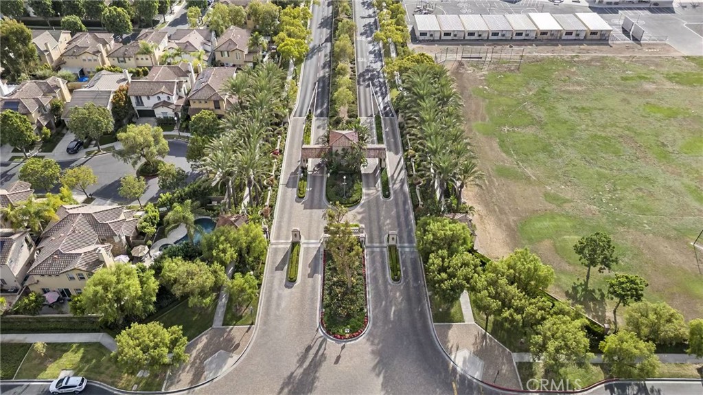 MLS #OC25261605 image #33