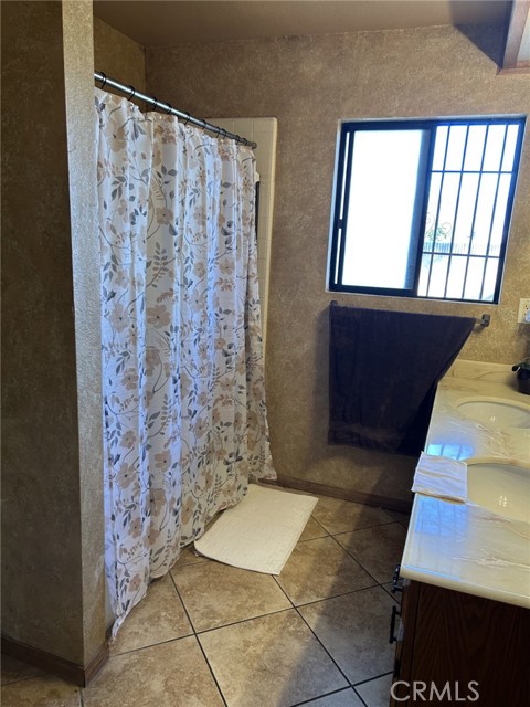 Detail Gallery Image 10 of 15 For 4098 Bordeaux, Hemet,  CA 92544 - 3 Beds | 2 Baths