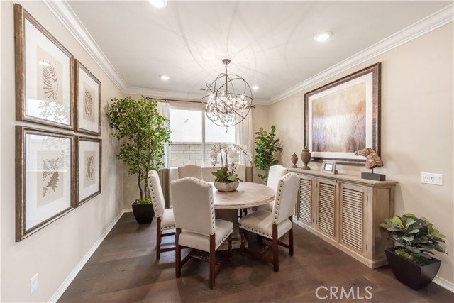 Detail Gallery Image 6 of 48 For 11829 Confluence Dr, Jurupa Valley,  CA 91752 - 5 Beds | 3 Baths