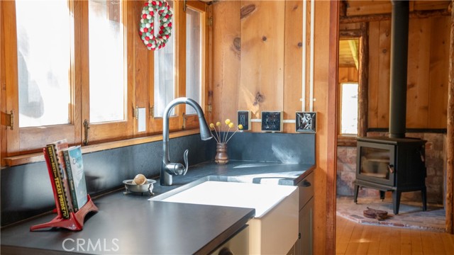 Detail Gallery Image 27 of 48 For 25201 Fern Valley Rd, Idyllwild,  CA 92549 - 1 Beds | 1 Baths