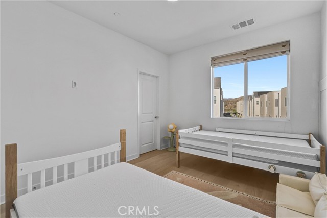 275 Sash, Irvine CA: https://media.crmls.org/medias/0643b890-98ba-450c-be66-e9eb365362bb.jpg