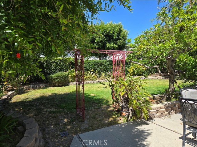 Detail Gallery Image 34 of 37 For 1026 Damascus Cir, Costa Mesa,  CA 92626 - 5 Beds | 3 Baths